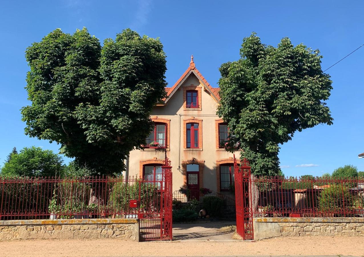 Mas Terre Chambres D'Hotes Lezoux Экстерьер фото