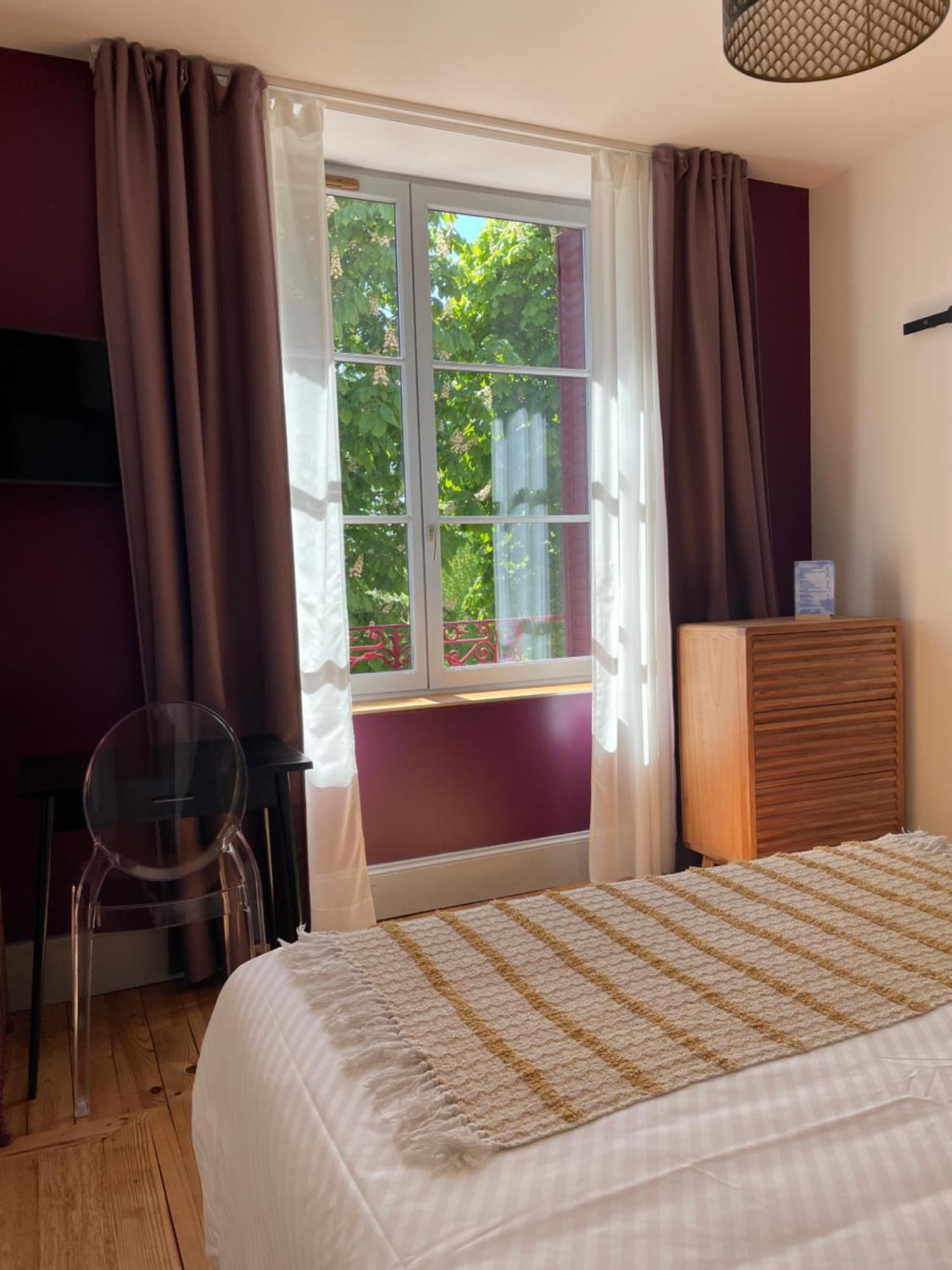 Mas Terre Chambres D'Hotes Lezoux Экстерьер фото